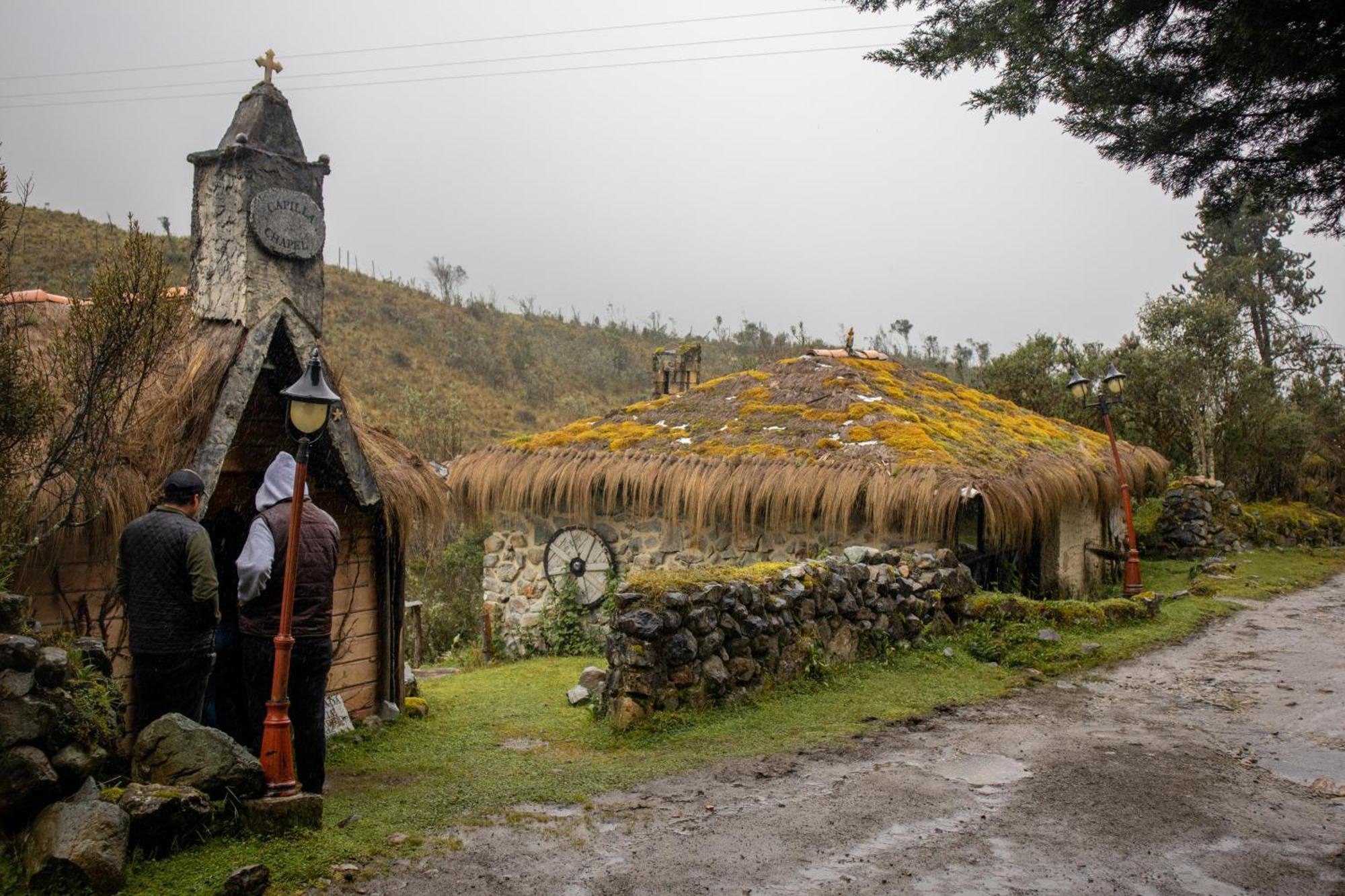 Hacienda Hosteria Dos Chorreras Cuenca Esterno foto